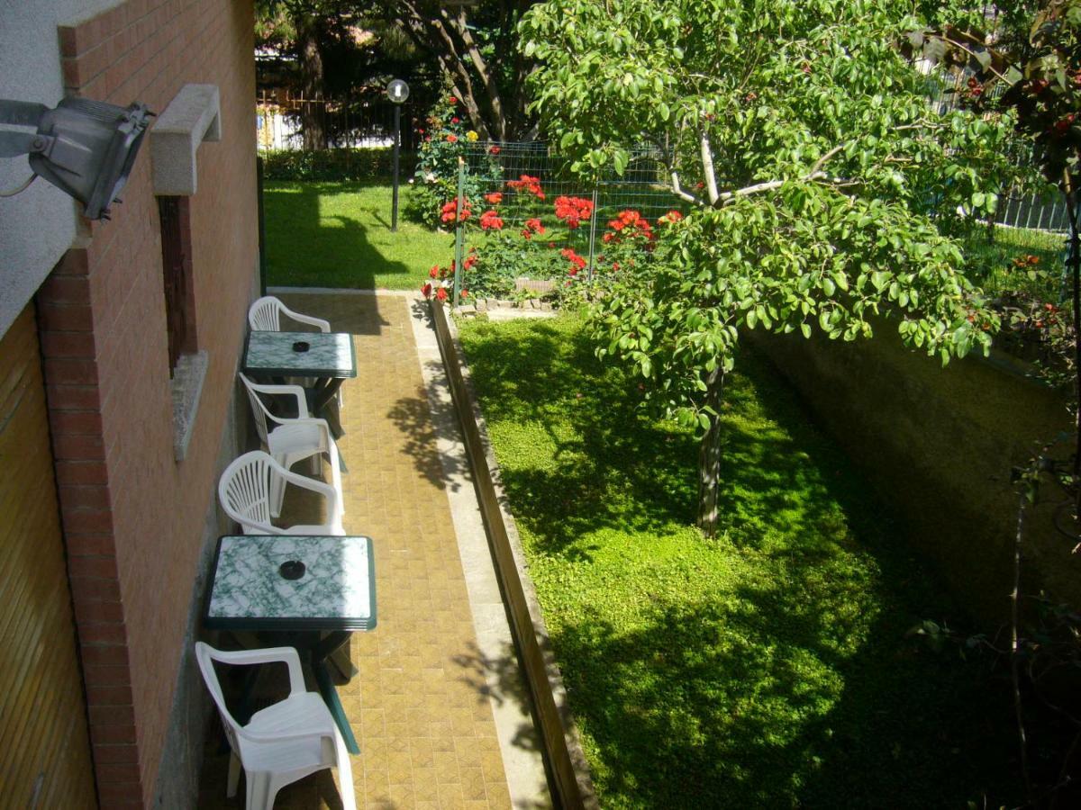 Le Gardenie Da Fil Bed & Breakfast Bordighera Exterior photo